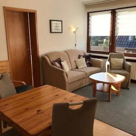 Wiesenweg 5 *